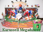 Bilderserie ber den Bau des Modell-Karussells "Megadancer"